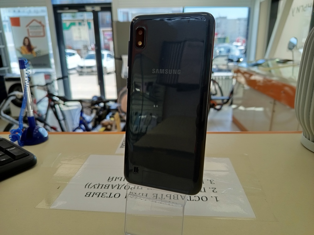 Смартфон Samsung Galaxy A10 2/32