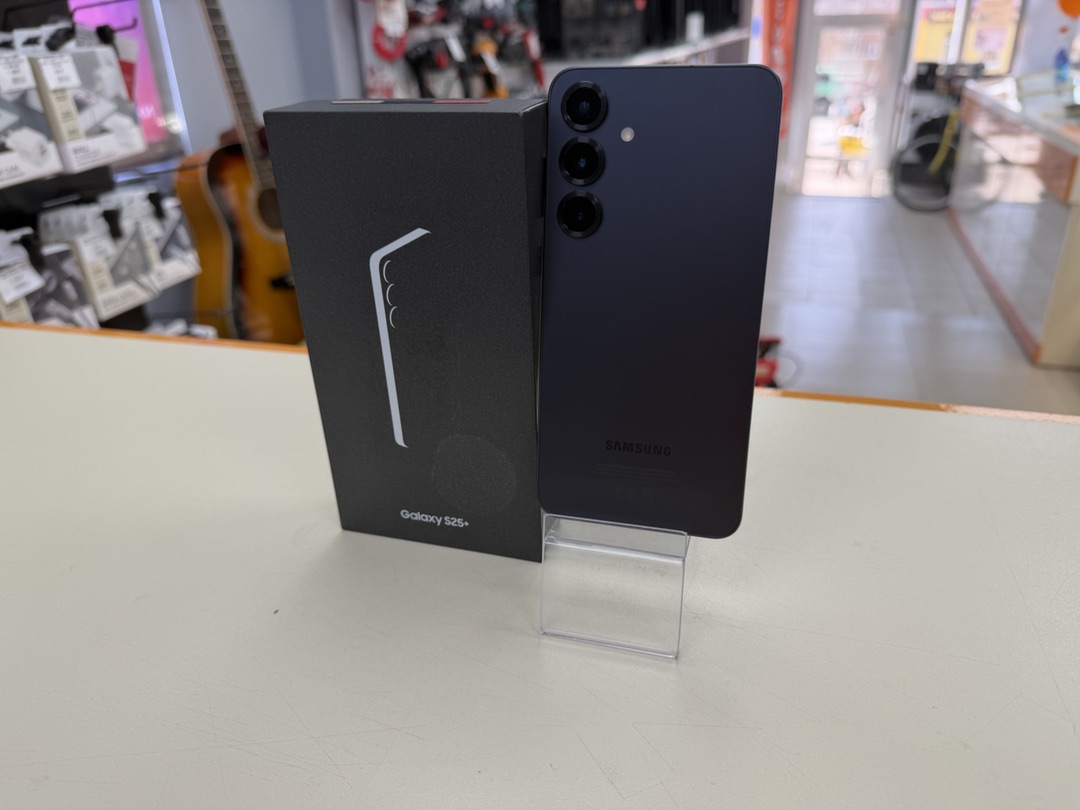 Смартфон Samsung Galaxy S25+ 12/256