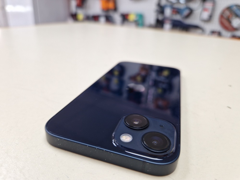 Смартфон Apple iPhone 13 128Gb