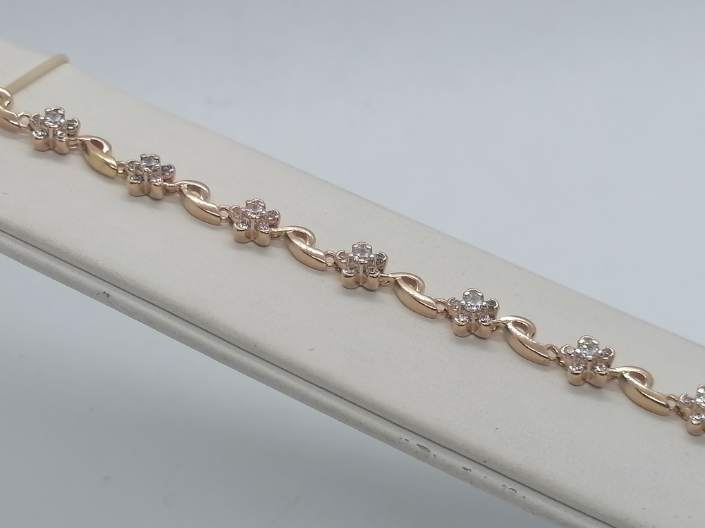 Б585 БРАСЛЕТ С КАМНЯМИ (Au 585)