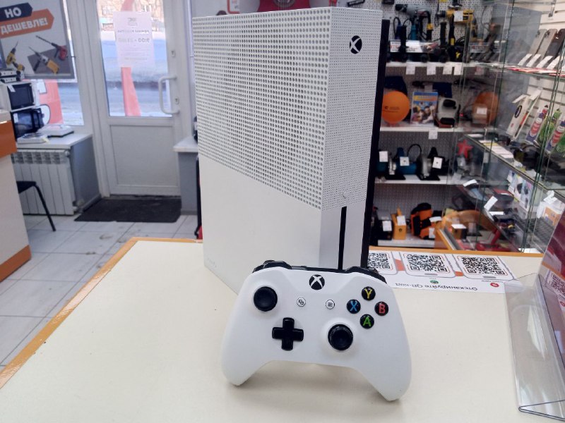 Игровая приставка Xbox One S 1TB