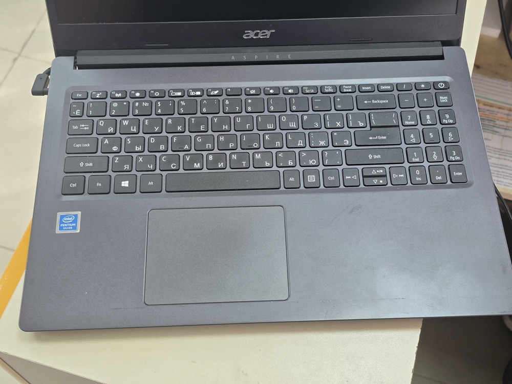 Ноутбук Acer; Pentium N5030, Intel UHD Graphics, 8 Гб, Нет, 240 Гб