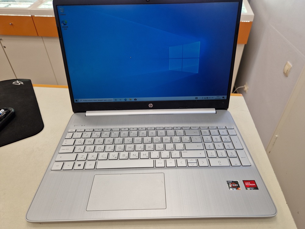 Ноутбук HP 15s-eq2027ur; Ryzen 3-5300U, AMD Radeon (TM) Graphics, 8 Гб, 256 Гб, Нет