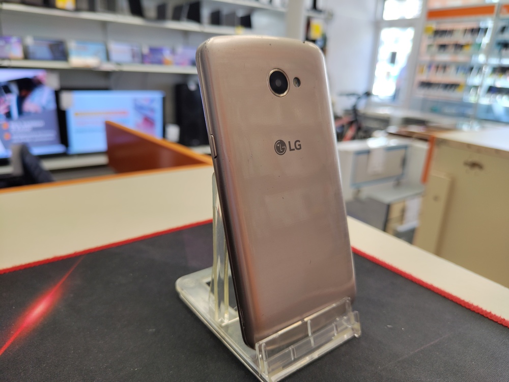 Смартфон LG X220DS