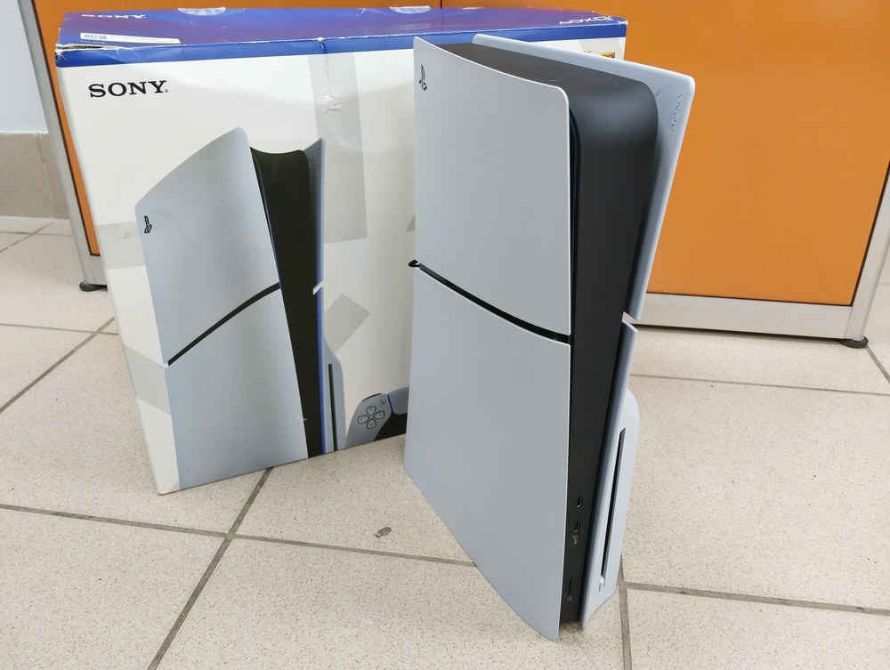 Игровая приставка PlayStation 5 Slim 1TB (С дисководом)