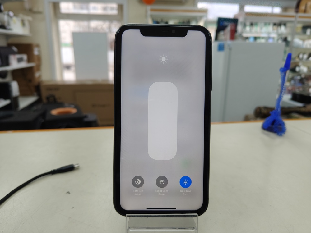 Смартфон Apple iPhone 11 64Gb