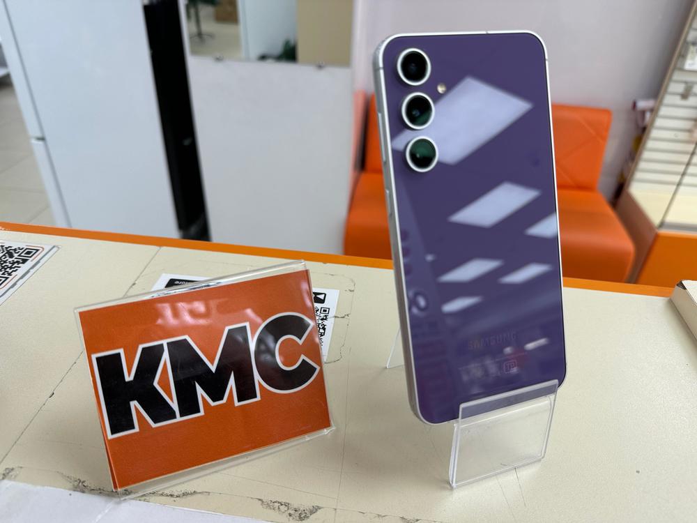 Смартфон Samsung Galaxy S23 FE 8/128