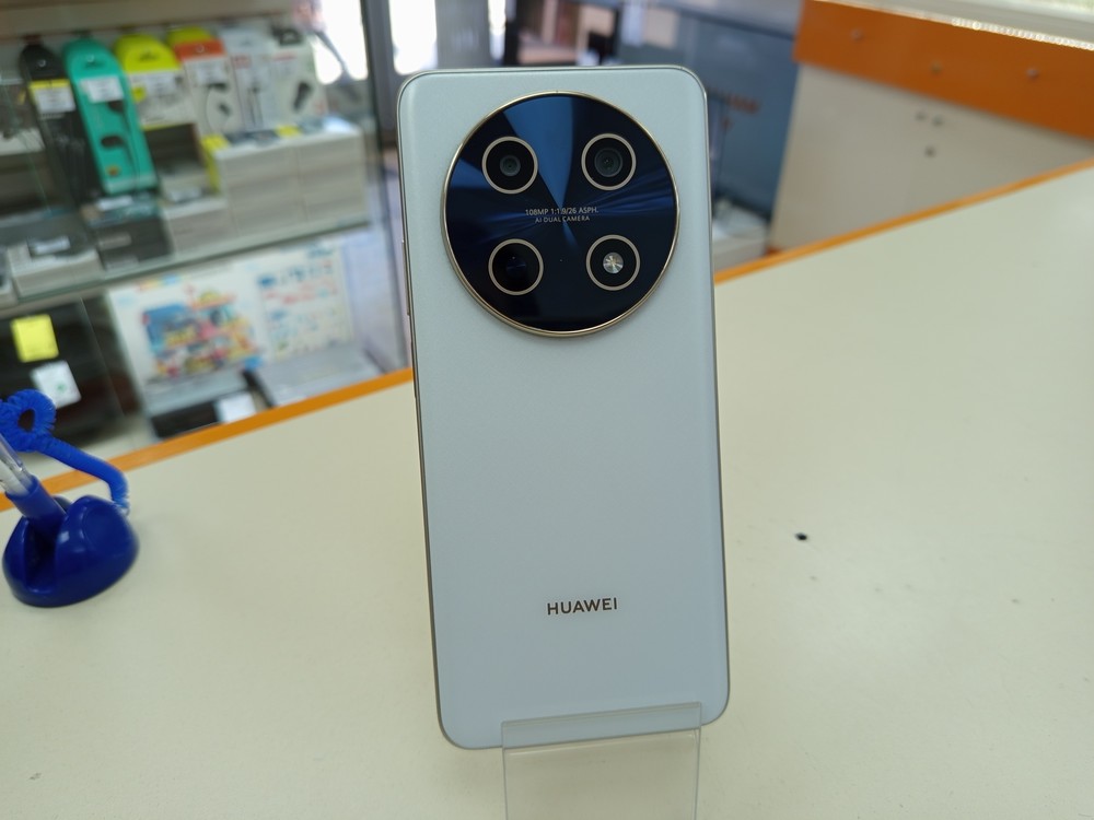 Смартфон Huawei Nova 13i 8/128