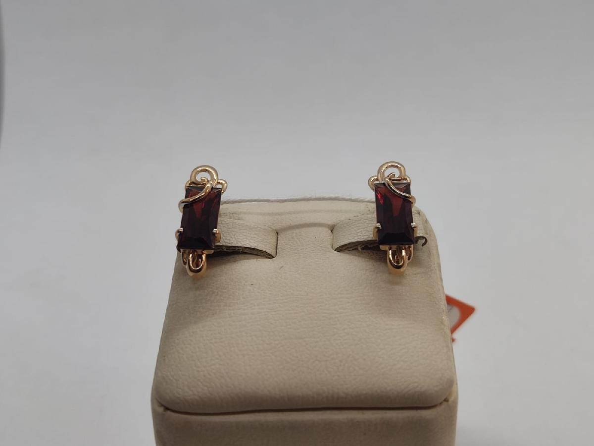 СКМ585 СЕРЬГИ С КАМНЕМ (Au 585)