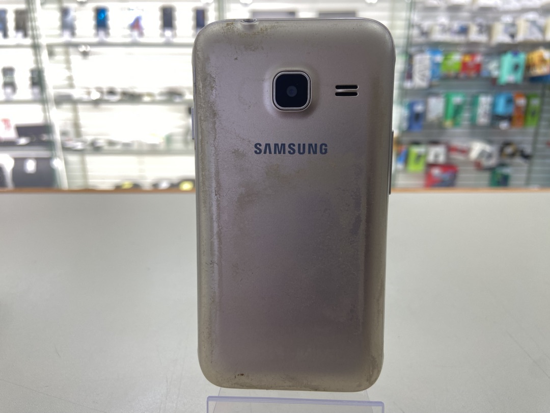 Смартфон Samsung Galaxy J1 Mini