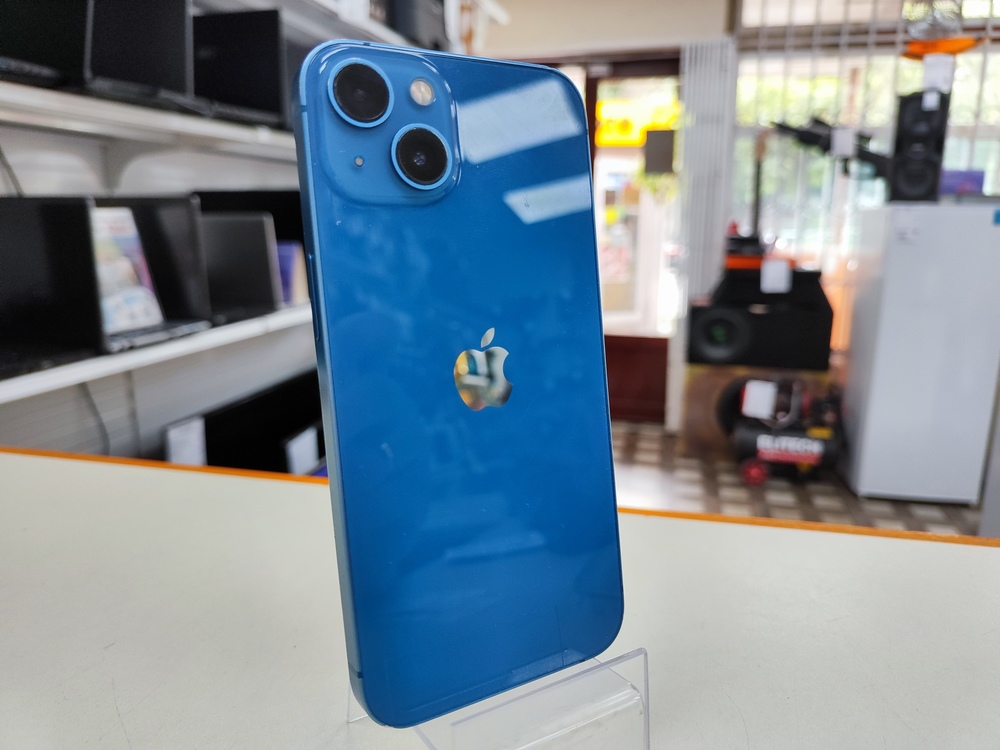 Смартфон Apple iPhone 13 128Gb