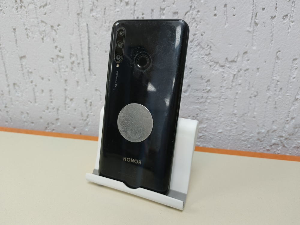 Смартфон Honor 20E 4/64