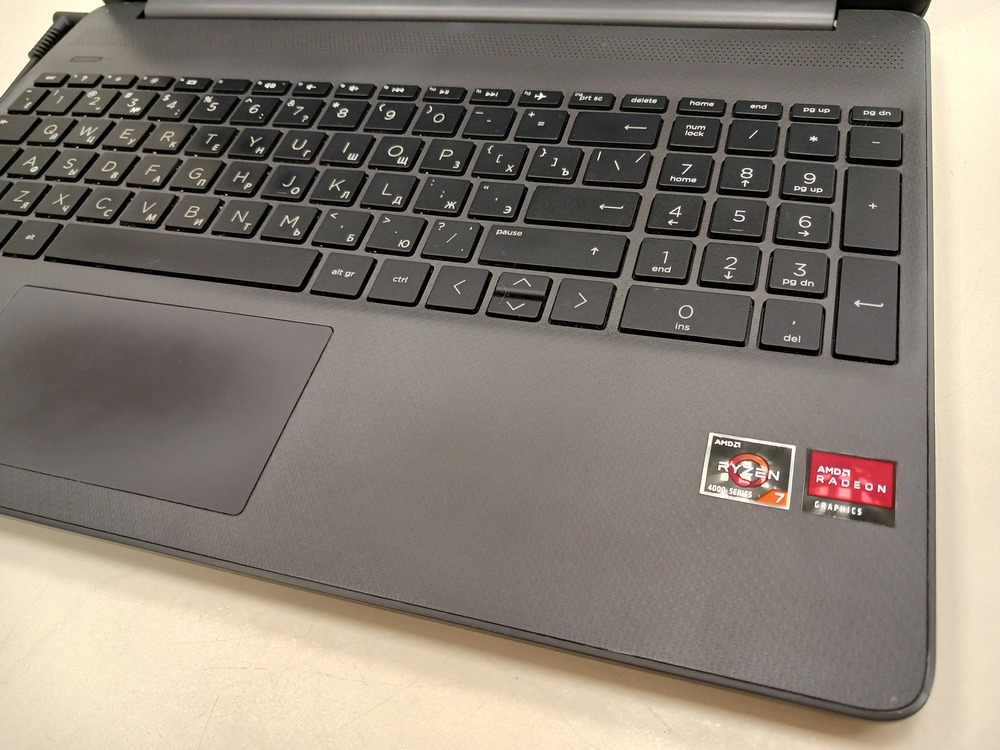 Ноутбук HP Laptop 15s-eq1xxx; Ryzen 7 4800H, AMD Radeon (TM) Graphics, 8 Гб, 512 GB, Нет