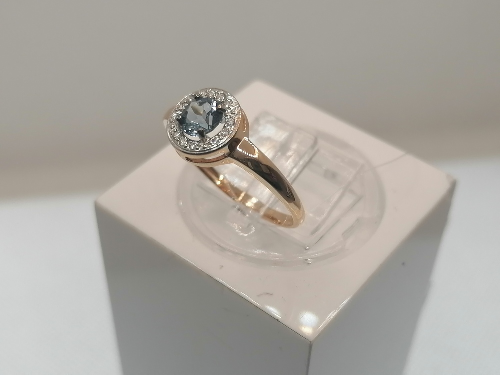 КОЛЬЦО ЛОНДОН-ТОПАЗ с камнями (Au 585)