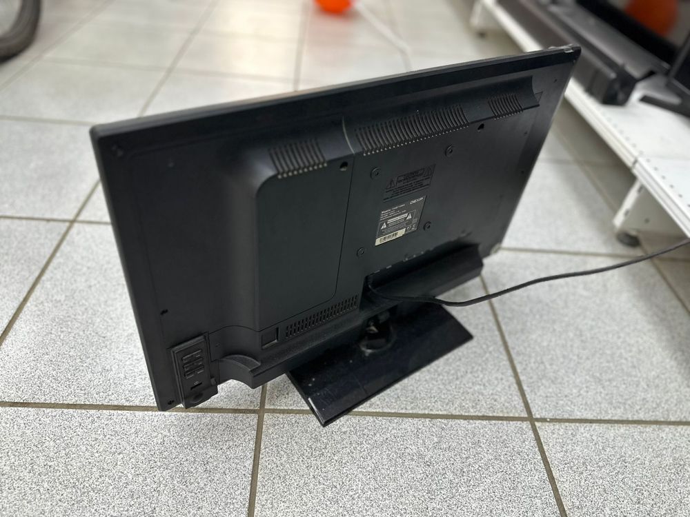 LED Телевизор Dexp F24B7100EE