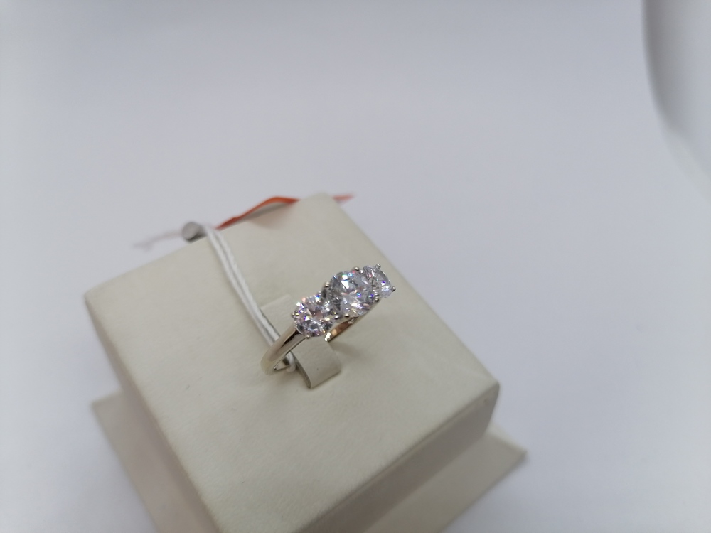 КОЛЬЦО С КАМНЯМИ (Au 585)