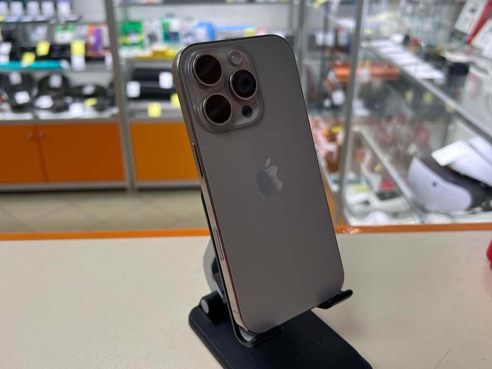 Смартфон Apple Iphone 16 Pro 256Gb