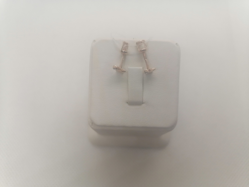 04-62-0179-00 СЕРЬГИ ПУСЕТЫ с камнем (Au 585)