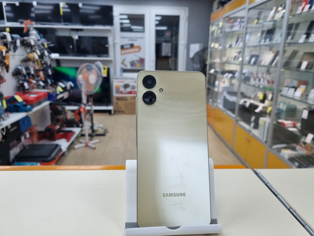 Смартфон Samsung Galaxy A06 4/128