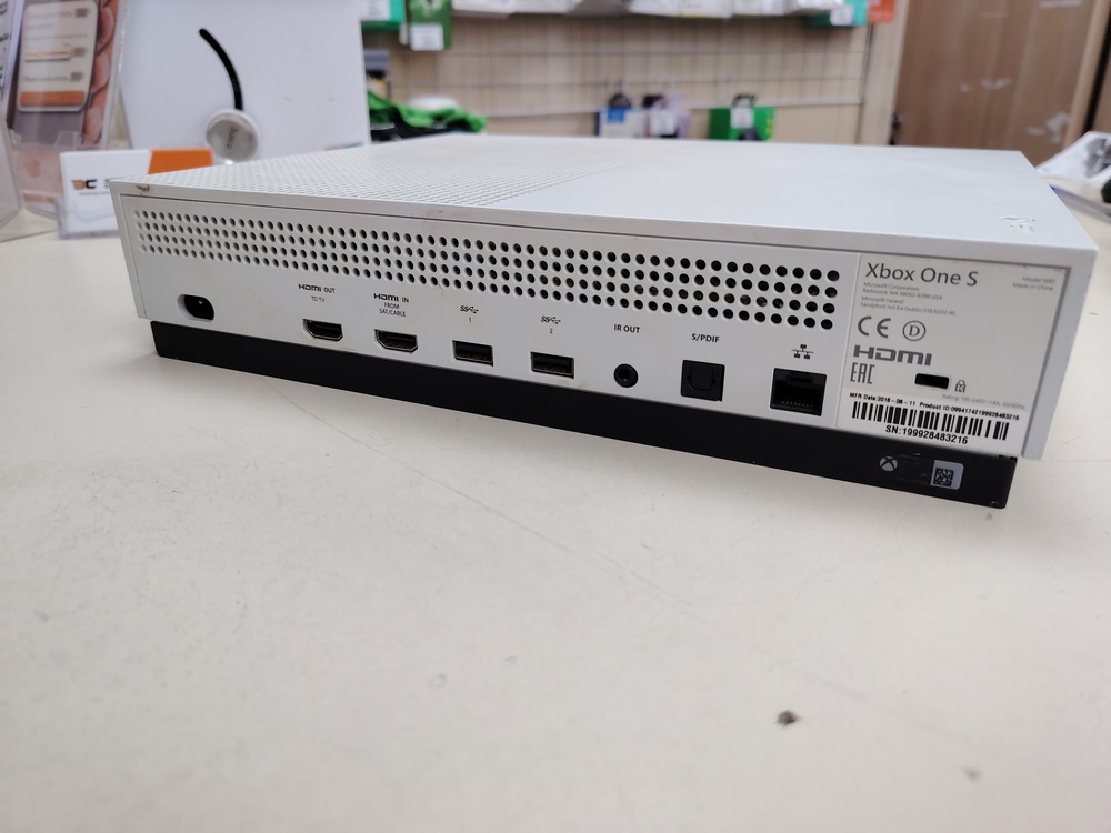 Игровая приставка Xbox One S 1TB