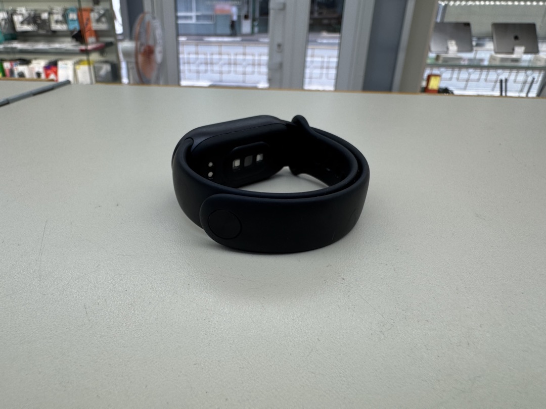 Фитнес-браслет Xiaomi Smart Band 10