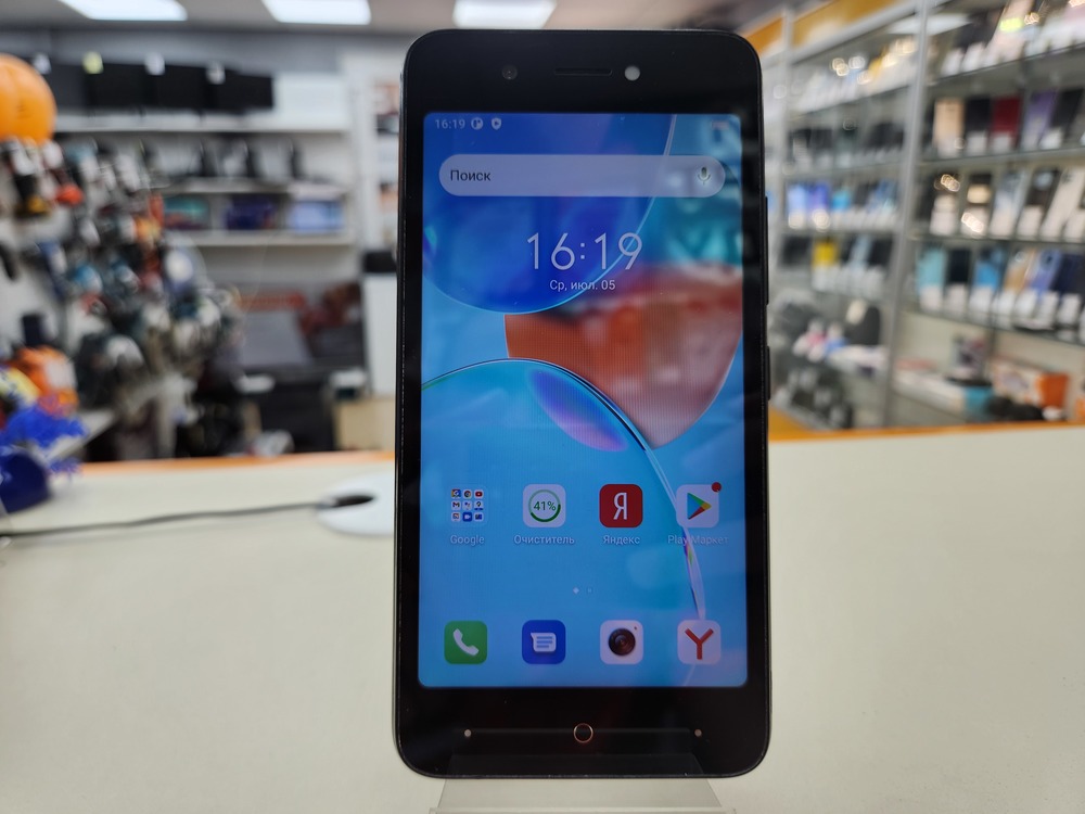 Смартфон Itel A25