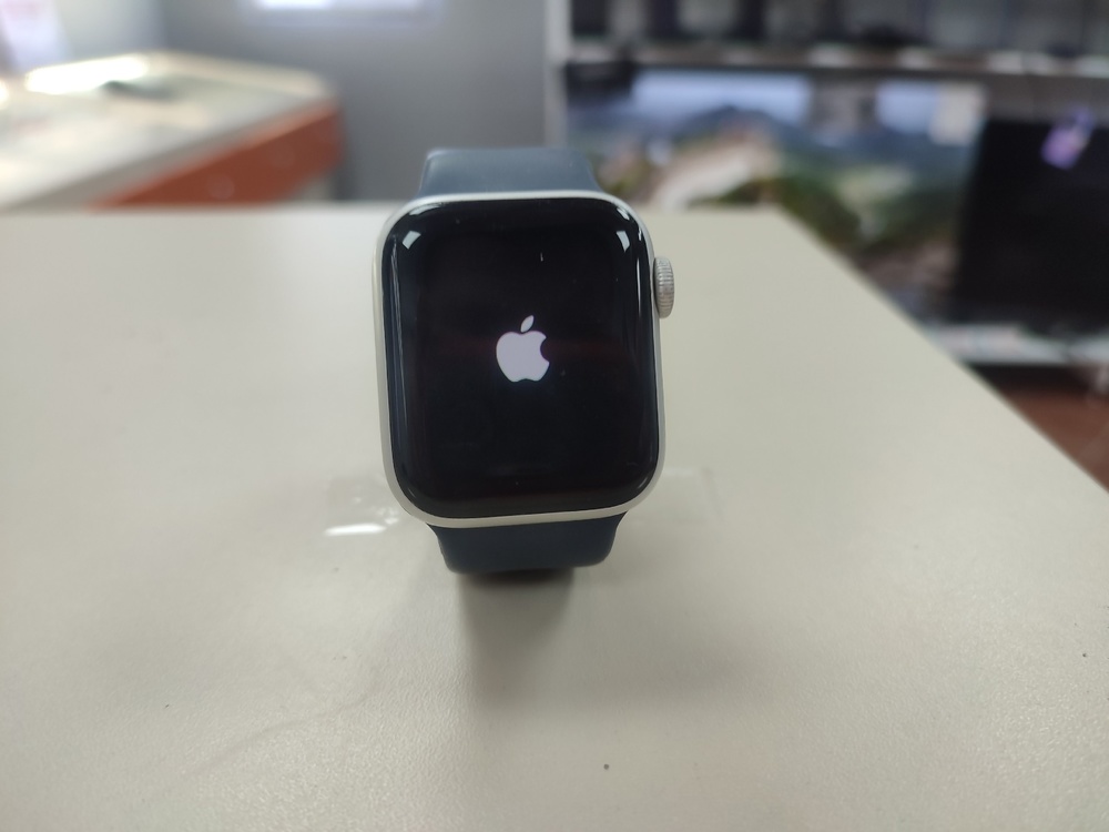 Смарт-часы Apple Watch Series 5 40 мм