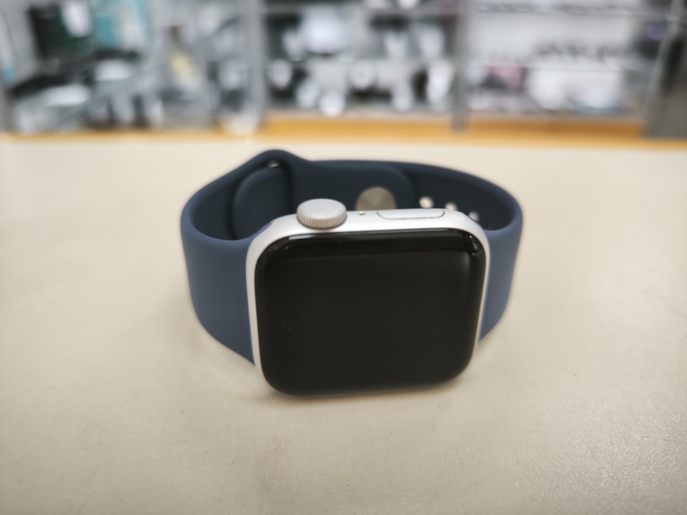 Смарт-часы Apple Watch SE 2022 40mm