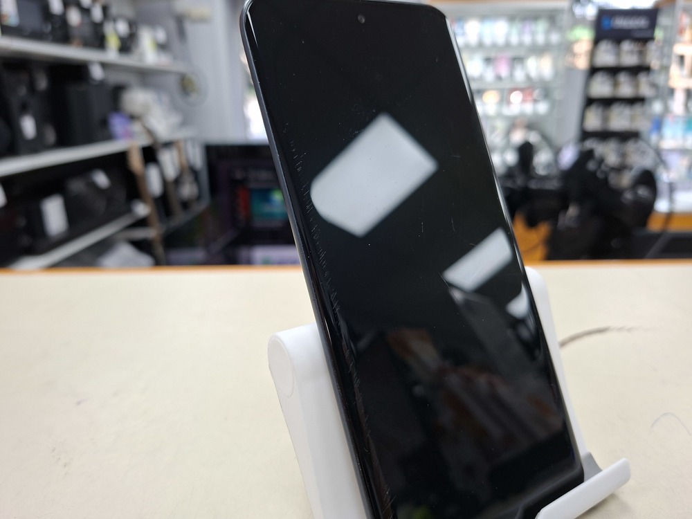 Смартфон Tecno Spark Slim 8/256