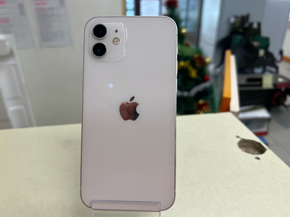 Смартфон Apple iPhone 12 128Gb