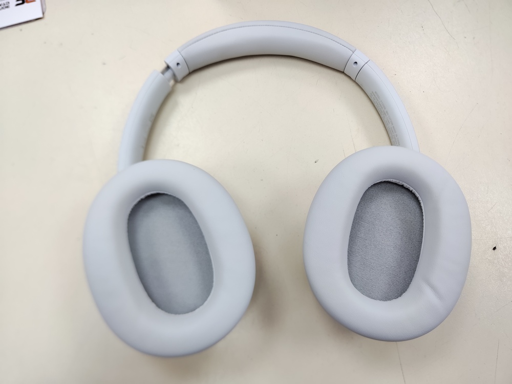 Наушники беспроводные SONY WH-CH720N