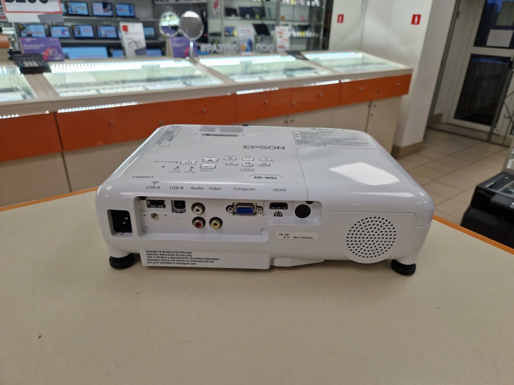 Проэктор Epson EB-W51