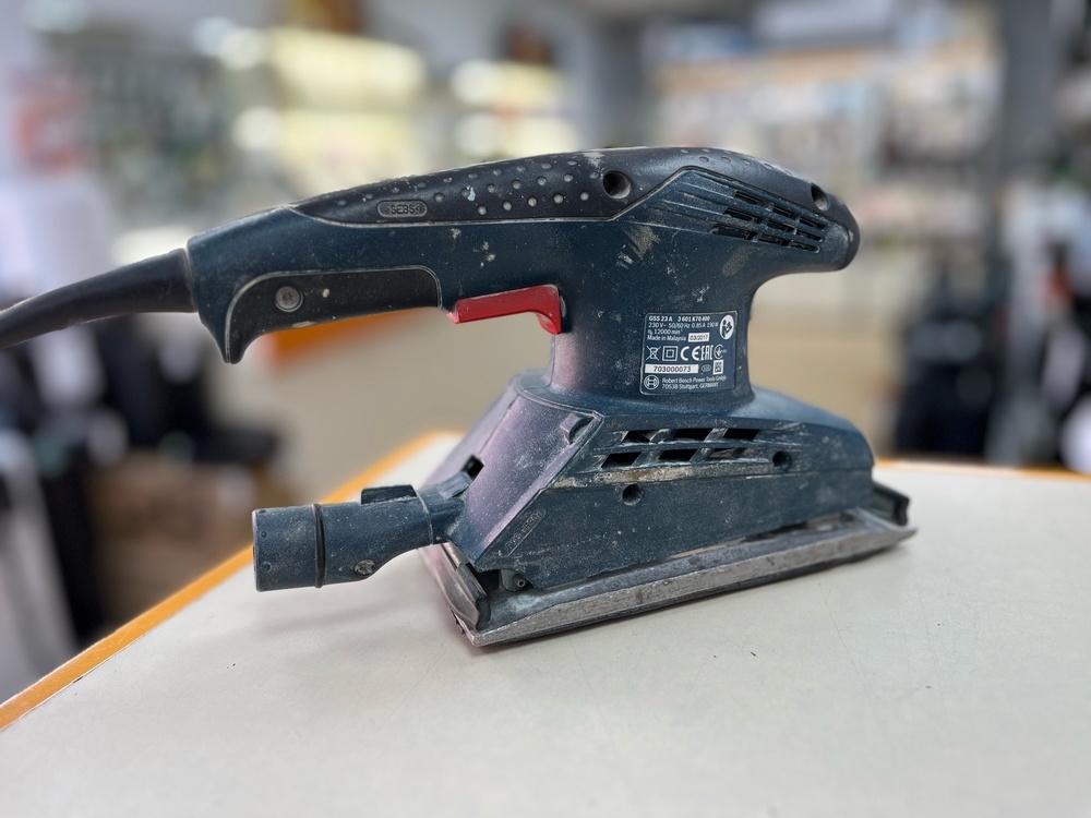 Полировальная машина Bosch GSS 23 A