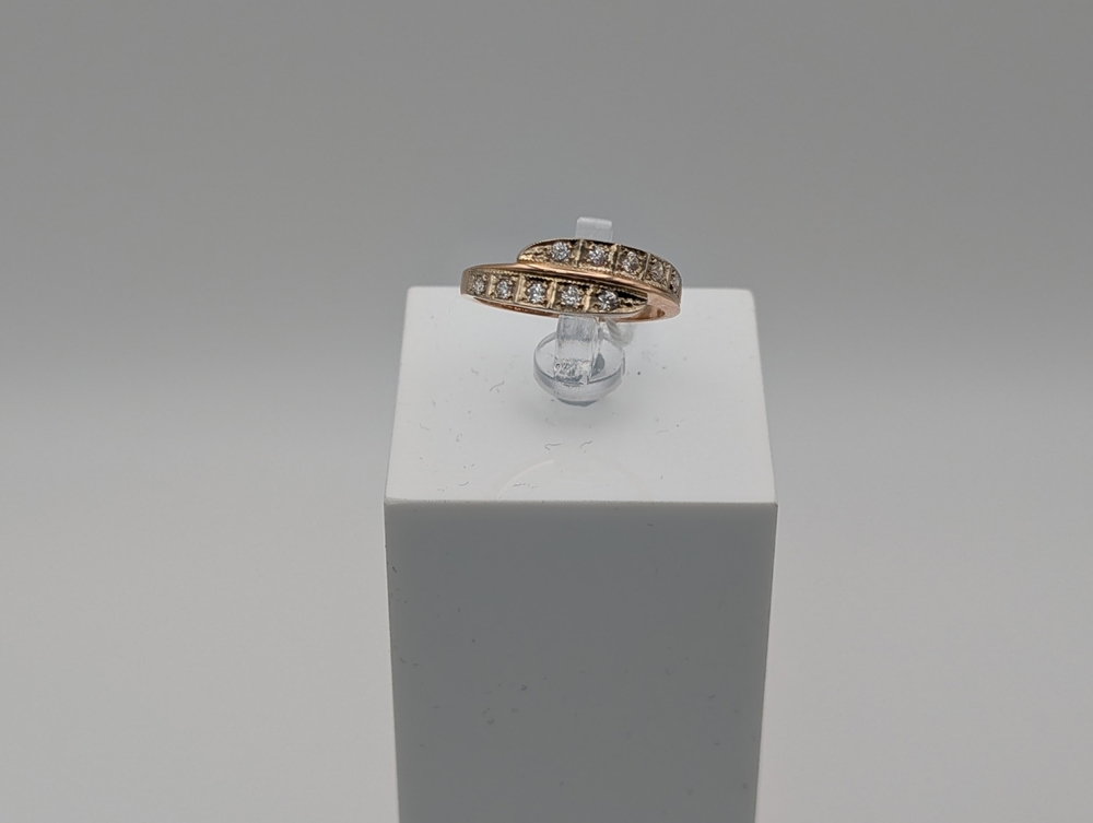 КОЛЬЦО С КАМНЯМИ (Au 585)