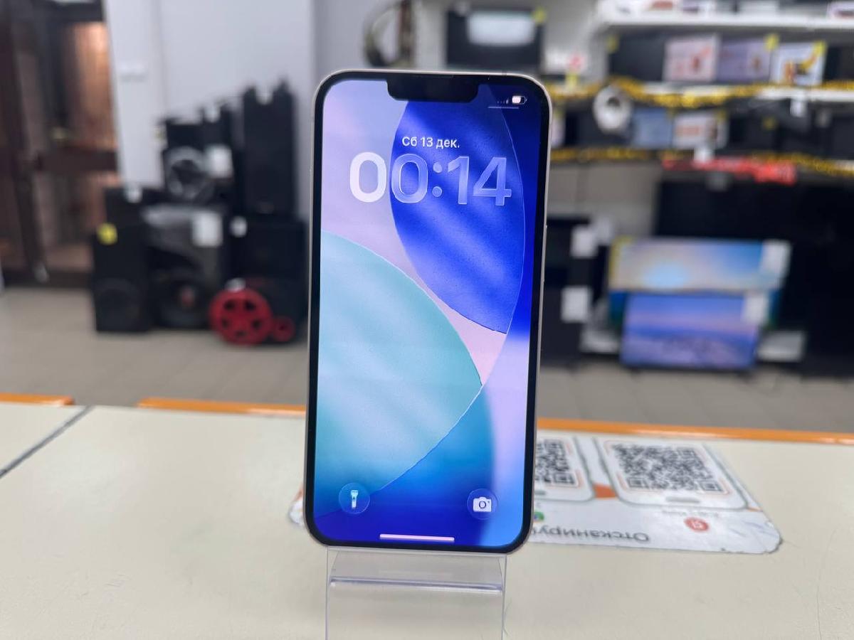 Смартфон Apple iPhone 13 128Gb