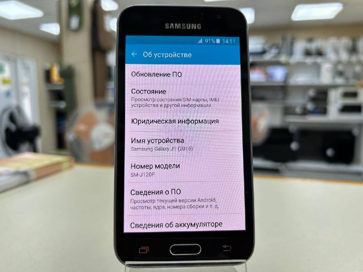 Смартфон Samsung Galaxy J1 2016 1/8
