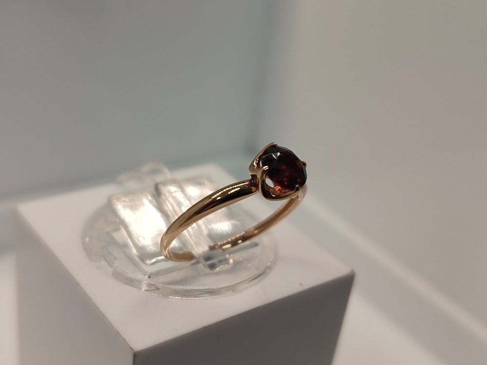 КОЛКМ585 КОЛЬЦО С КАМНЕМ (Au 585)