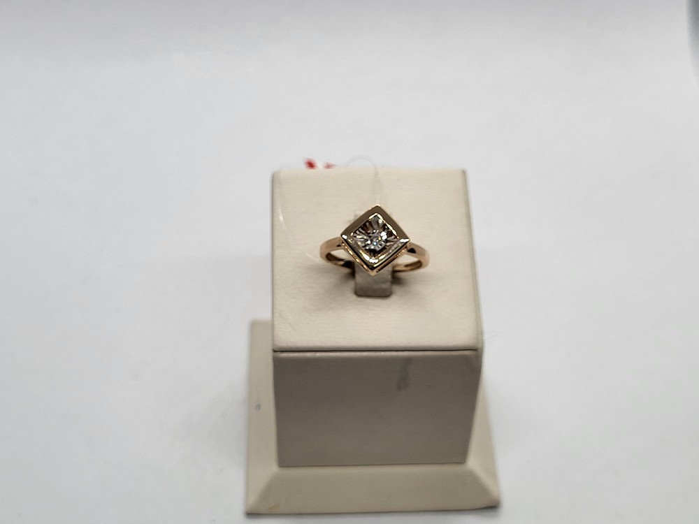 01-11-5737-11-00 КОЛЬЦО БРИЛЛИАНТ (Au 585)