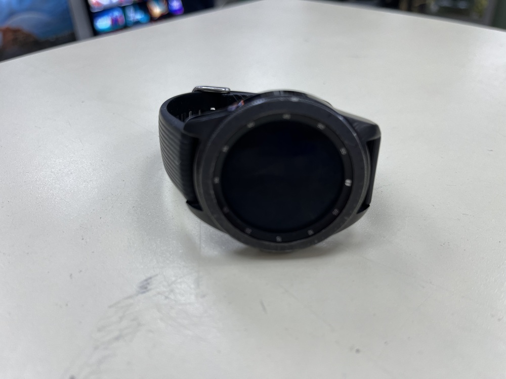 Смарт-часы Samsung Galaxy Watch 42mm