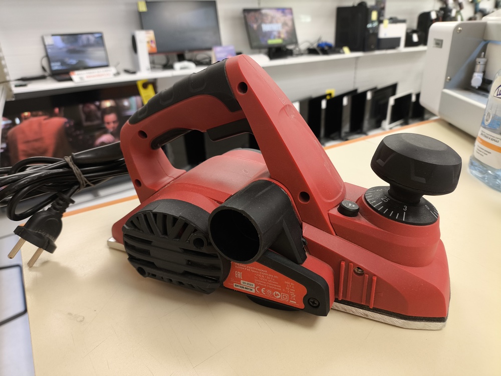 Электрорубанок Elitech P 82