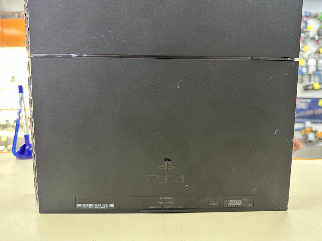 Игровая приставка PlayStation 4 FAT 500GB Игровая приставка PlayStation 4 FAT 500GB