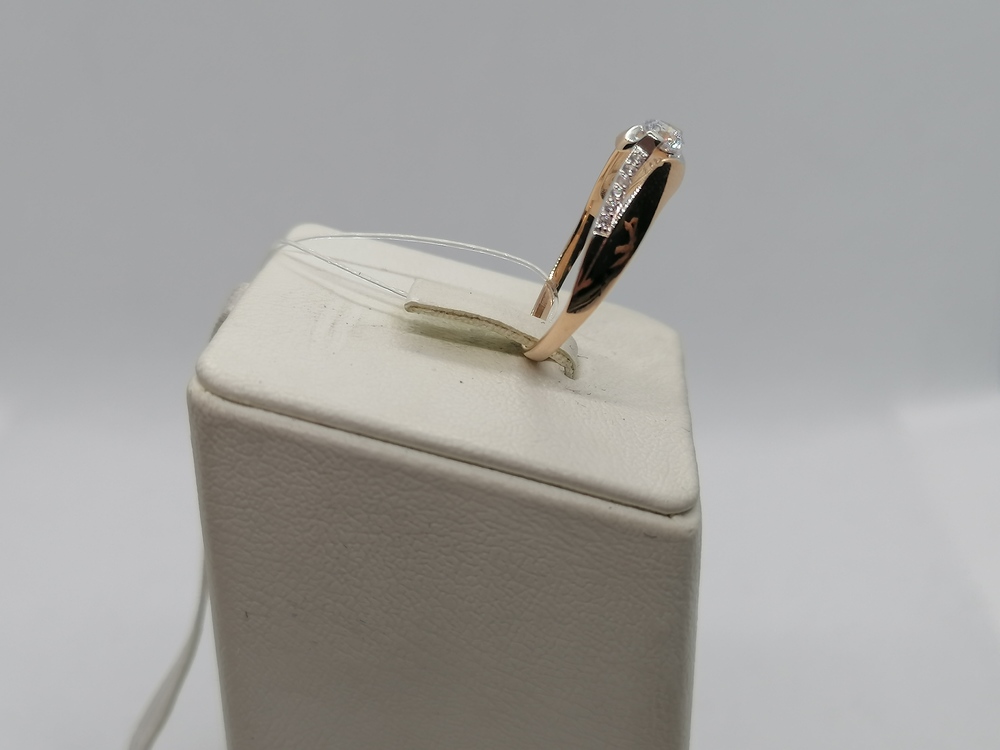 КОЛЬЦО С КАМНЯМИ (Au 585)