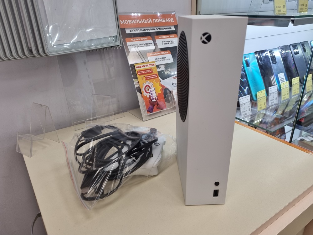 Игровая приставка Xbox Series S 512Gb SSD