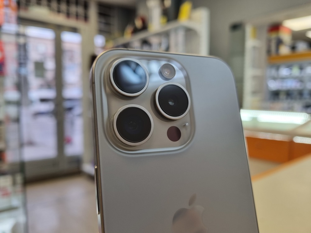 Смартфон Apple Iphone 15 Pro 128Gb