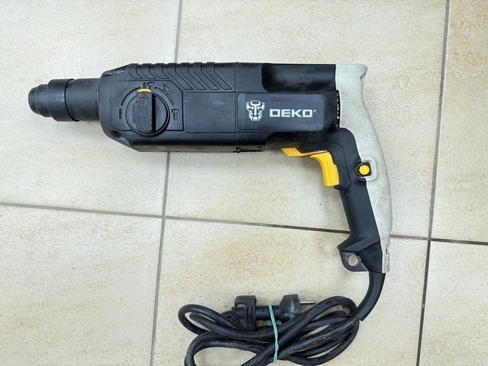 Перфоратор Deko DKH950W