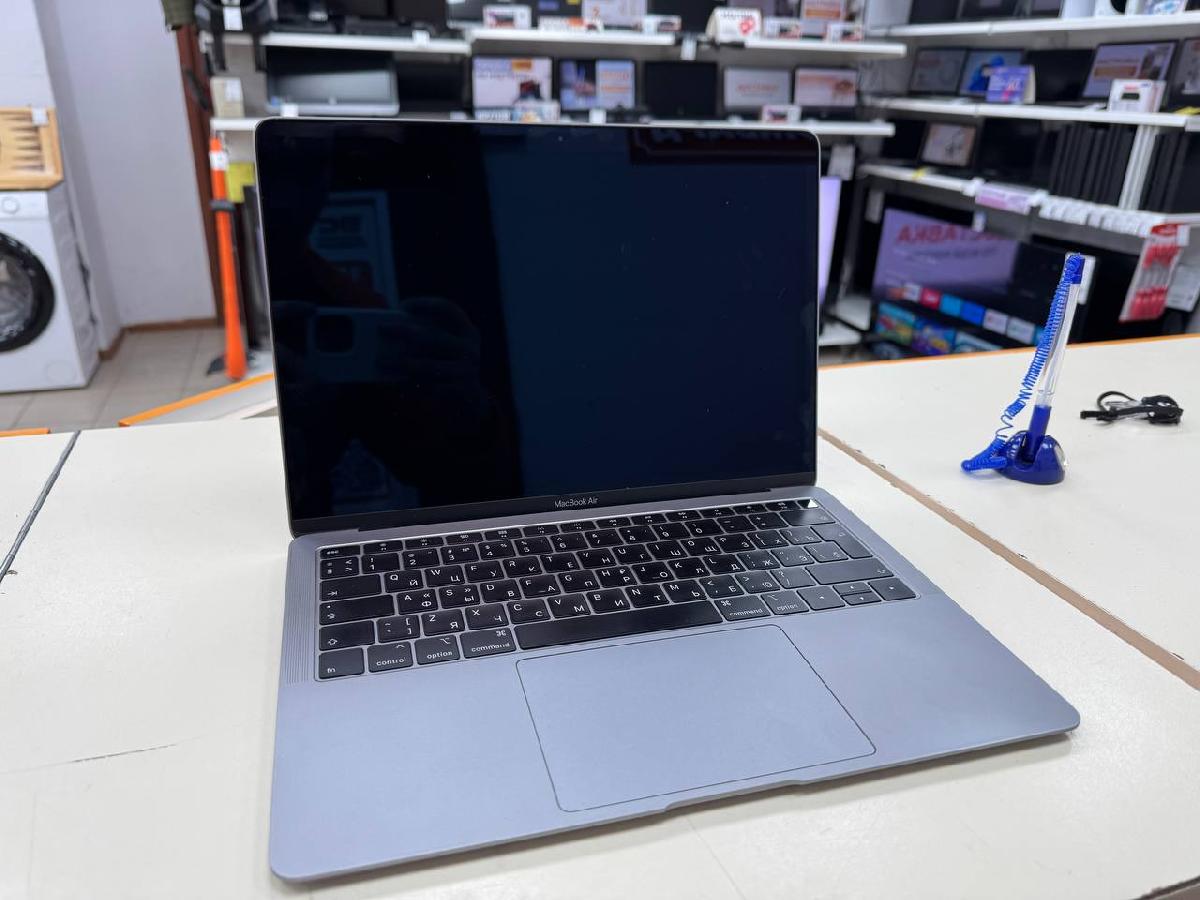 Ноутбук Apple MacBookAir с дисплеем Retina13 дюймов(2018) A1932