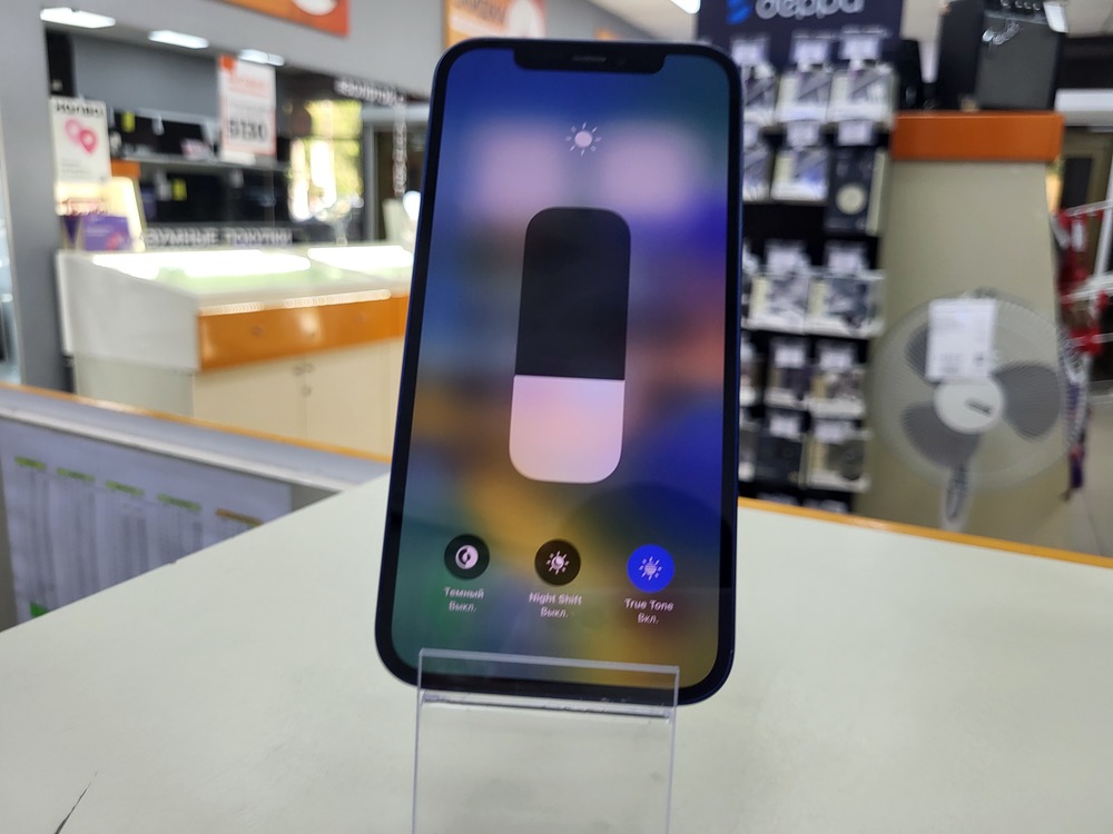 Смартфон Apple iPhone 12 64Gb