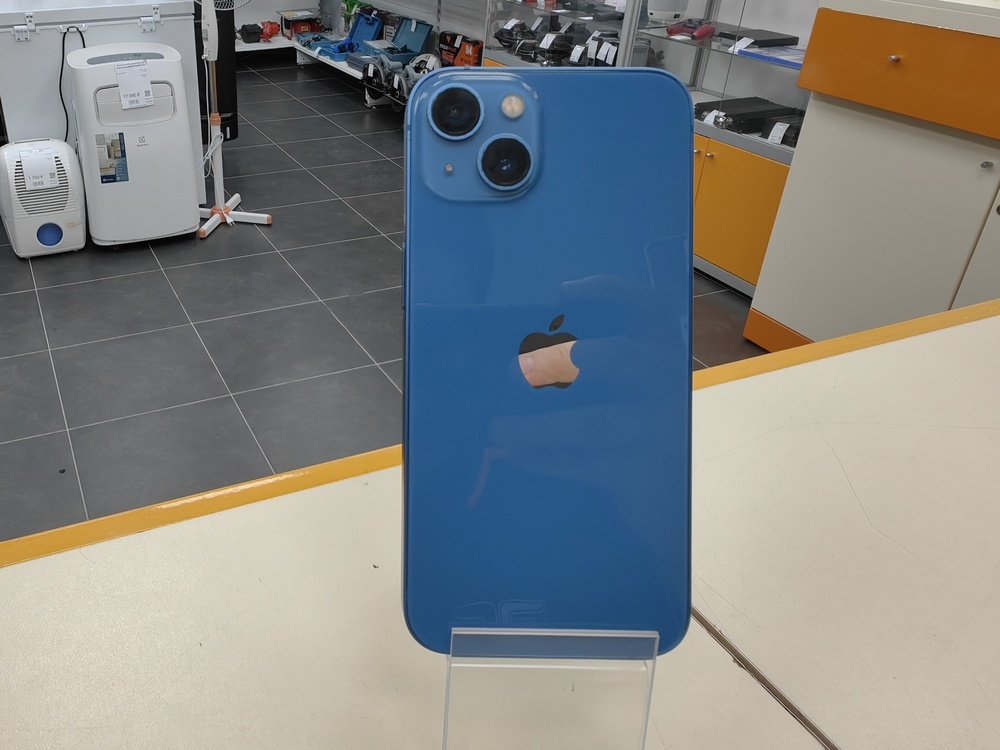 Смартфон Apple iPhone 13 128Gb
