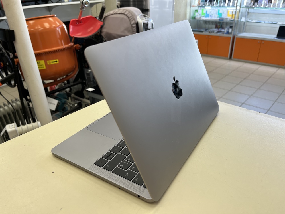 Ноутбук Apple MacBook Pro (13 дюймов, 2017 г., два порта Thunderbolt 3)