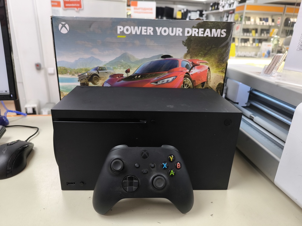 Игровая приставка Xbox Series X 1Tb